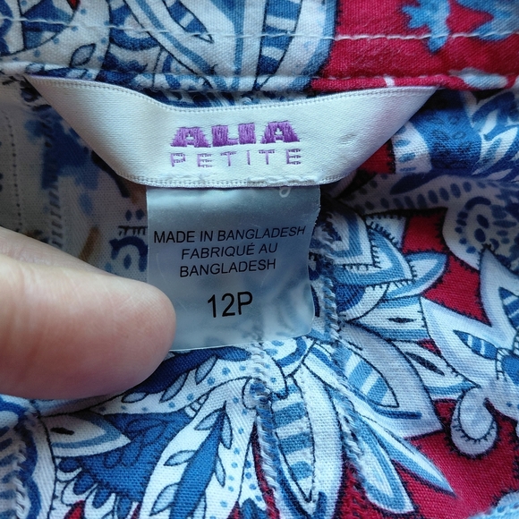 Alia Red and Blue Floral Women's Blouse - Picture 5 of 5